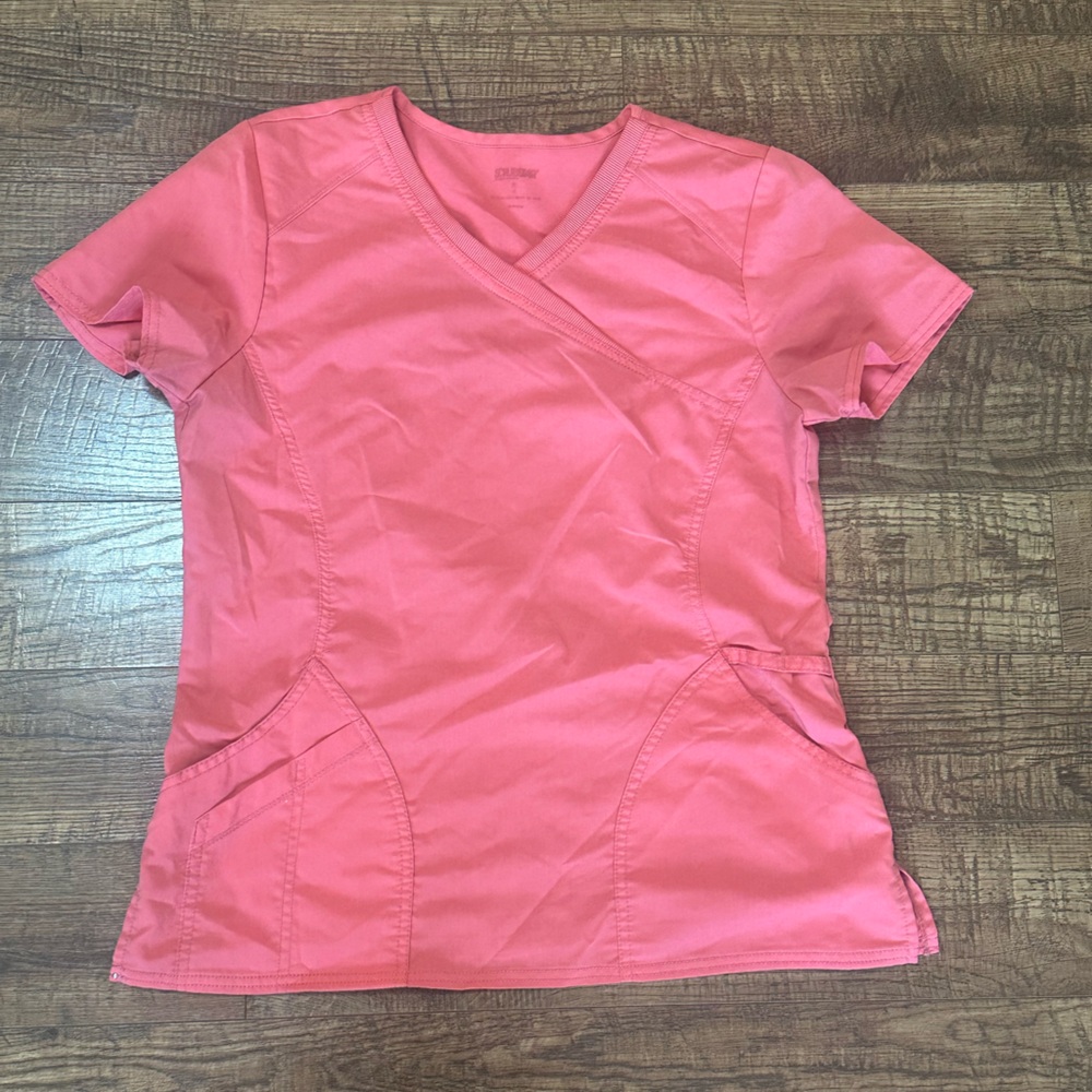 ScrubStar Peach/ Pink Short Sleeve Scrub Top SZ M